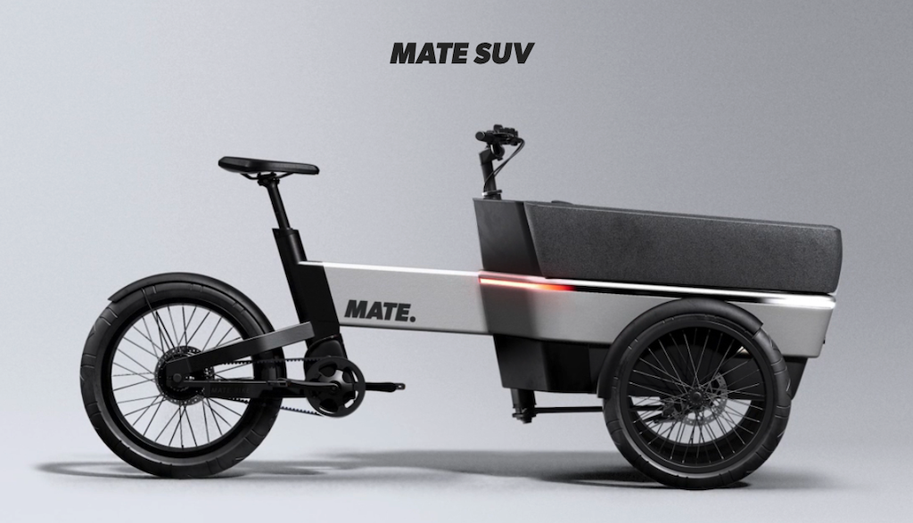 MATE SUVの右側面の写真